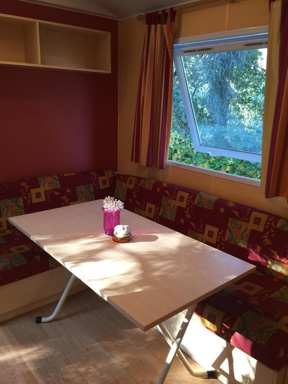 Camping Les Orangers San-Martino-di-Lota 外观 照片