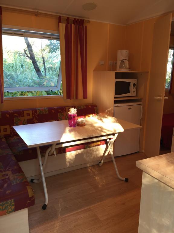 Camping Les Orangers San-Martino-di-Lota 外观 照片