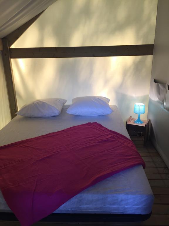 Camping Les Orangers San-Martino-di-Lota 外观 照片