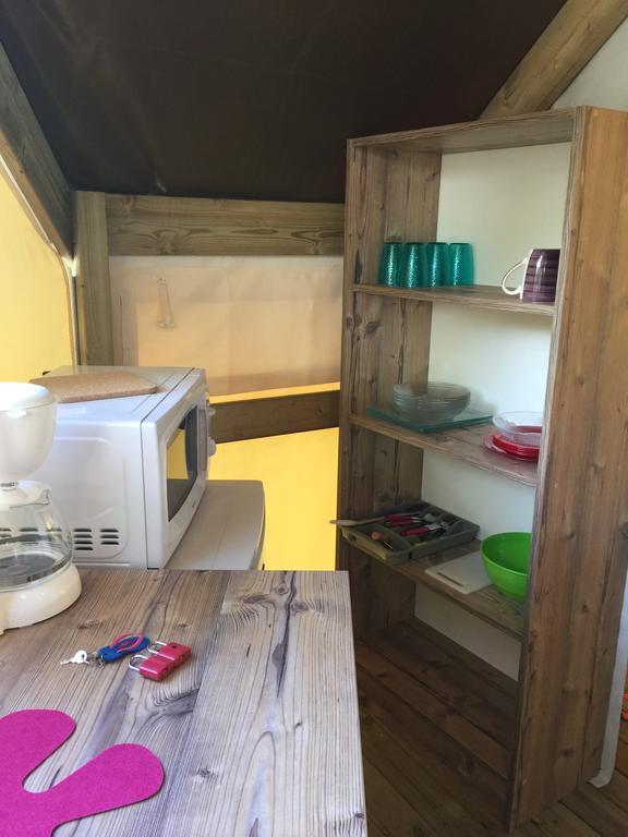 Camping Les Orangers San-Martino-di-Lota 外观 照片